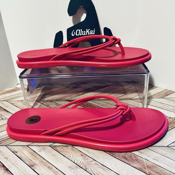 OluKai Aka Flip Flop Sandals Pink Plumeria Women’s 8 Beach Comfort Strappy Pool - Picture 2 of 7